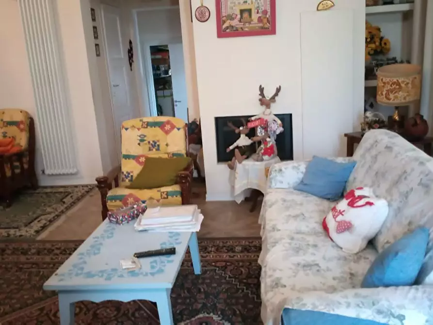 Immagine 6 di Villa in vendita  a Vicopisano