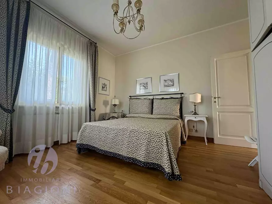 Immagine 32 di Villa in vendita  a Pietrasanta