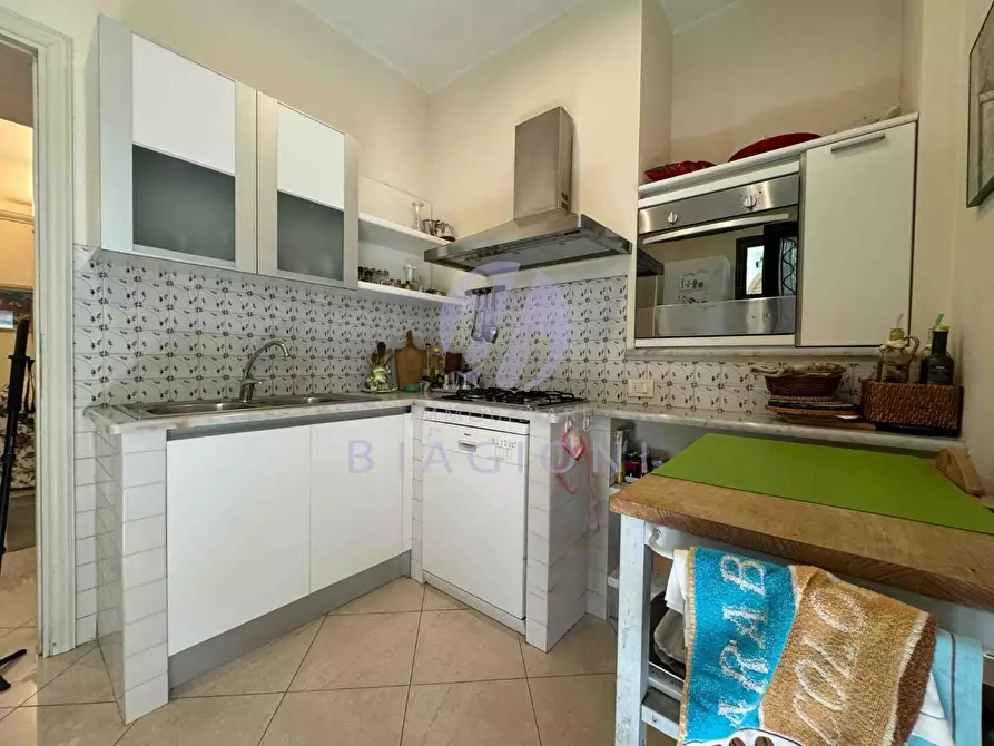 Immagine 21 di Villa in vendita  a Pietrasanta