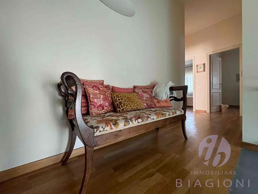 Immagine 43 di Villa in vendita  a Pietrasanta