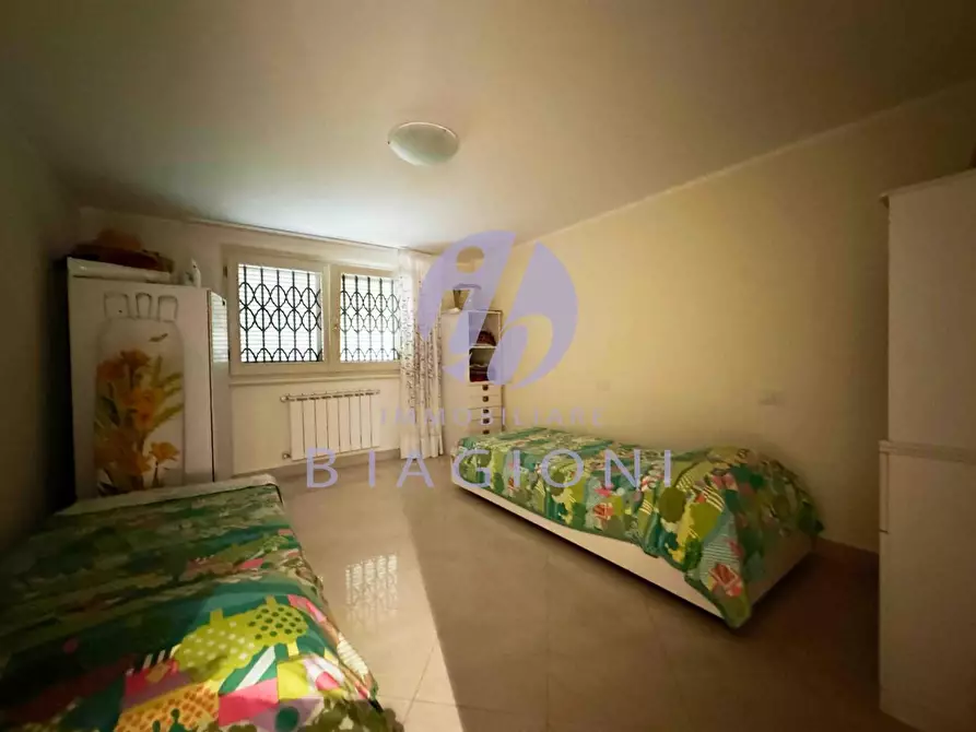 Immagine 49 di Villa in vendita  a Pietrasanta