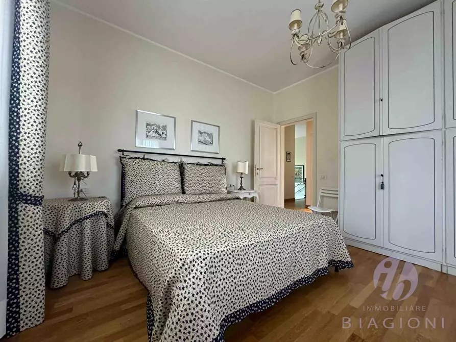 Immagine 33 di Villa in vendita  a Pietrasanta