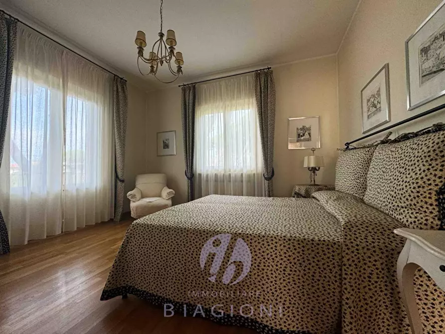 Immagine 31 di Villa in vendita  a Pietrasanta