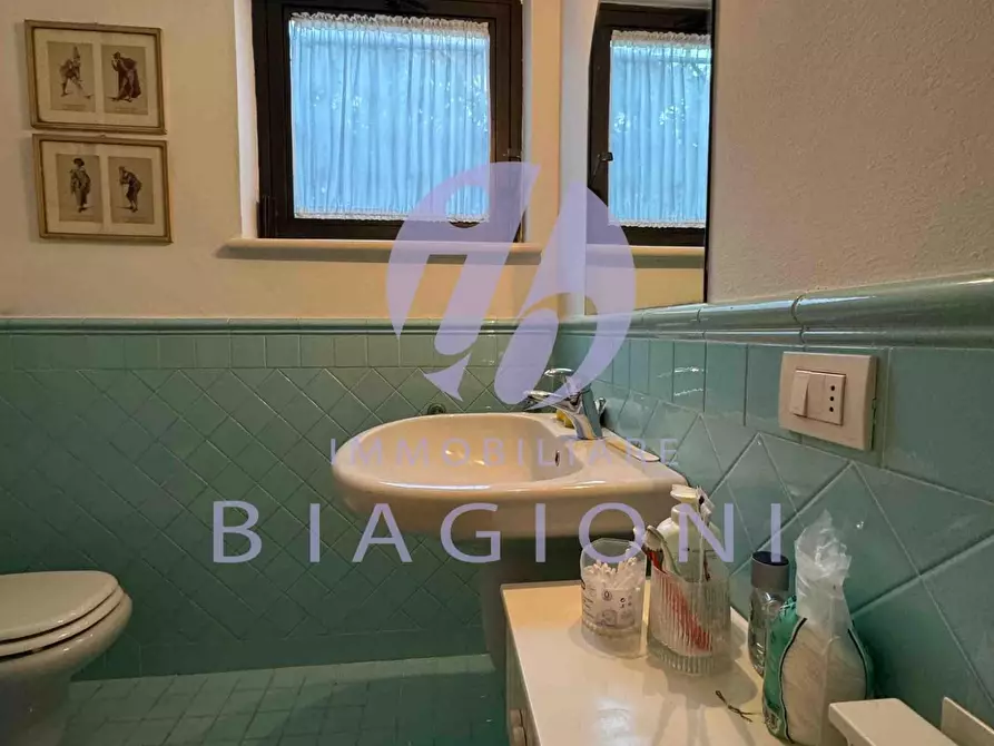 Immagine 69 di Villa in vendita  a Pietrasanta