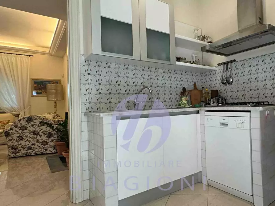 Immagine 22 di Villa in vendita  a Pietrasanta