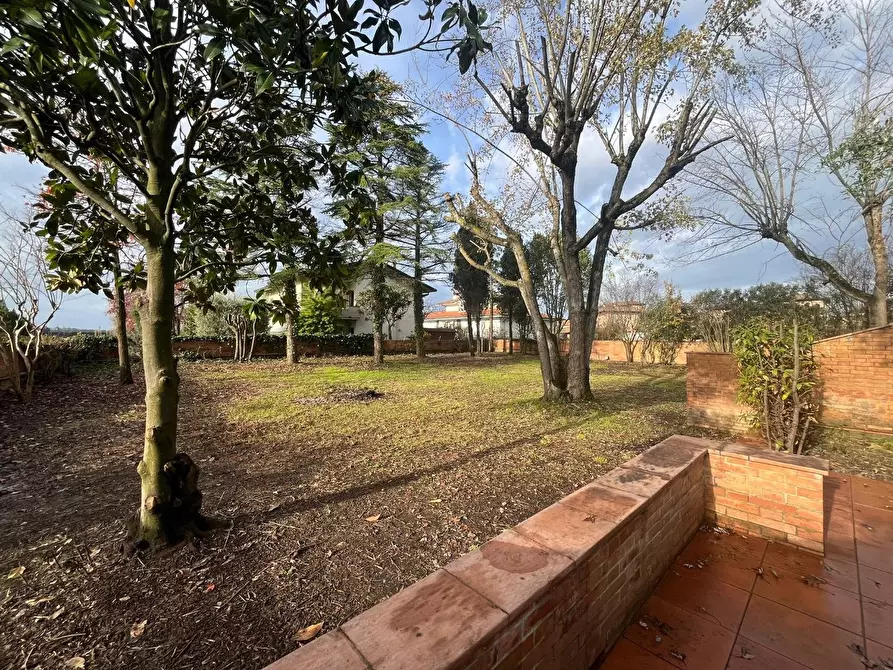 Immagine 11 di Villa in vendita  a San Miniato