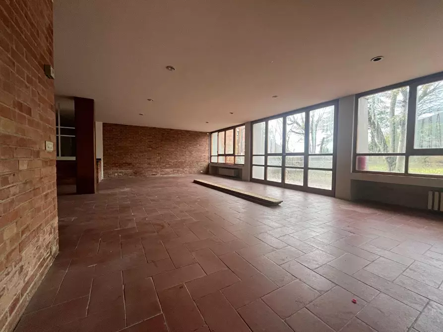 Immagine 9 di Villa in vendita  a San Miniato