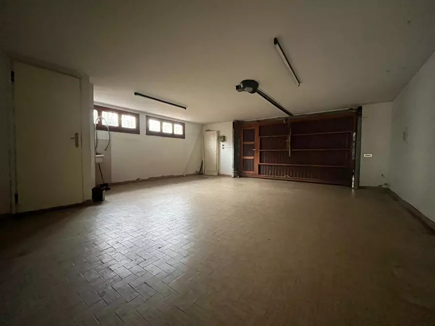 Immagine 5 di Villa in vendita  a San Miniato