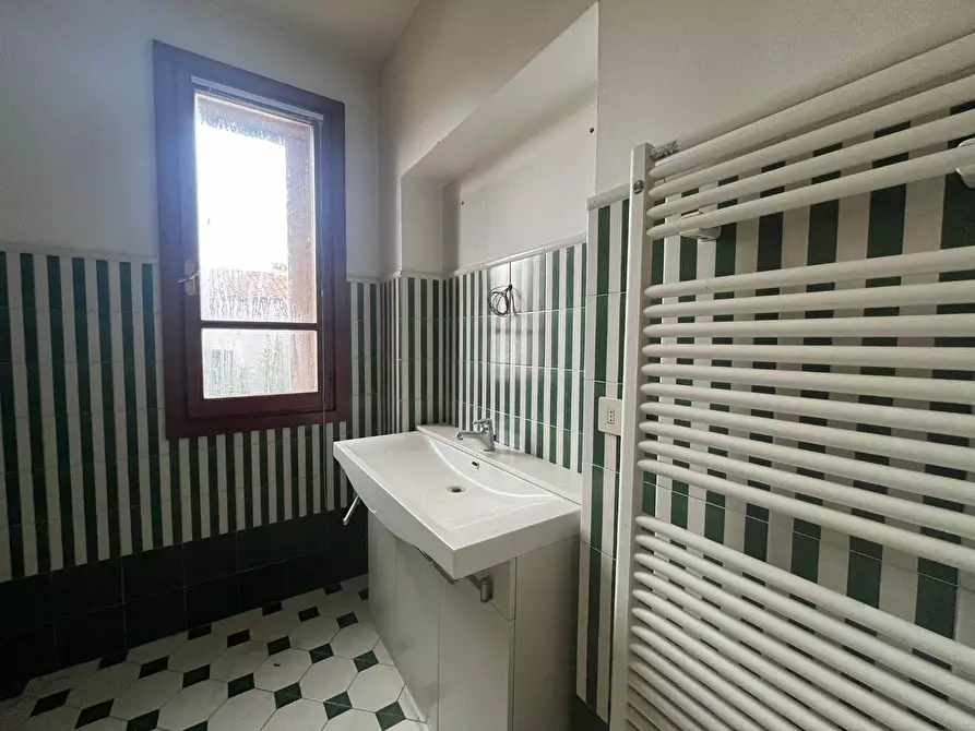 Immagine 26 di Villa in vendita  a San Miniato