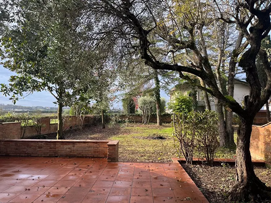 Immagine 8 di Villa in vendita  a San Miniato