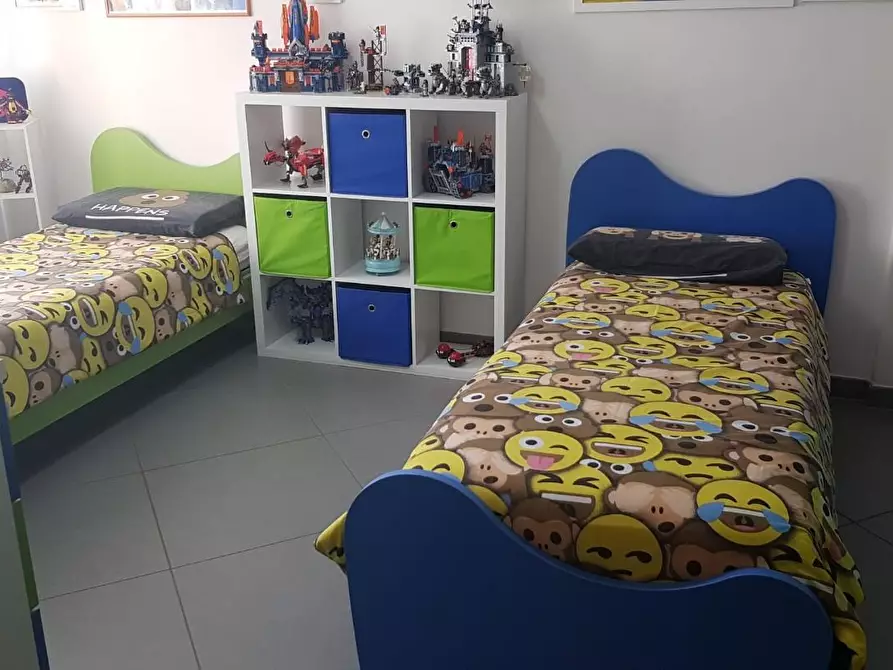 Immagine 11 di Appartamento in vendita  a Cecina