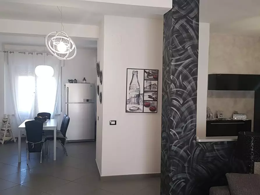 Immagine 3 di Appartamento in vendita  a Cecina