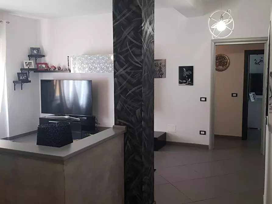 Immagine 4 di Appartamento in vendita  a Cecina