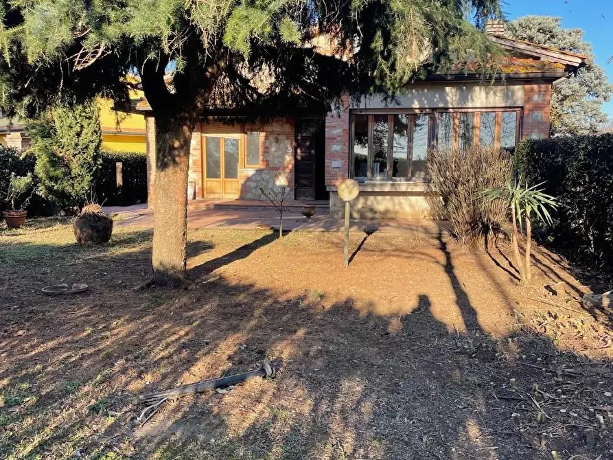 Immagine 10 di Villa in vendita  a Ponsacco