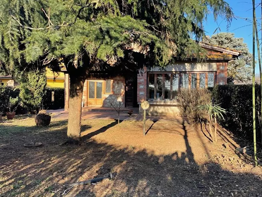 Immagine 9 di Villa in vendita  a Ponsacco