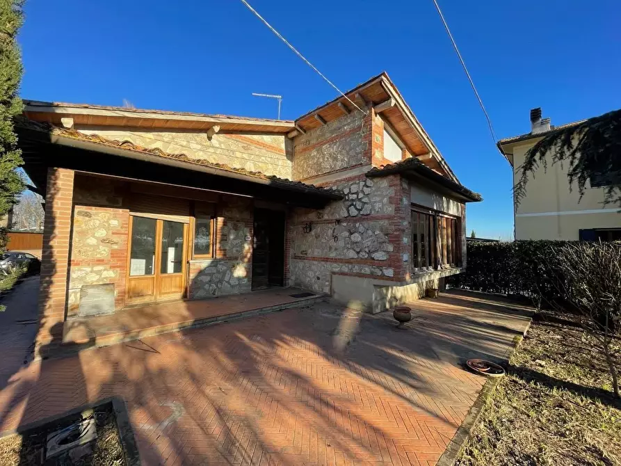 Immagine 12 di Villa in vendita  a Ponsacco