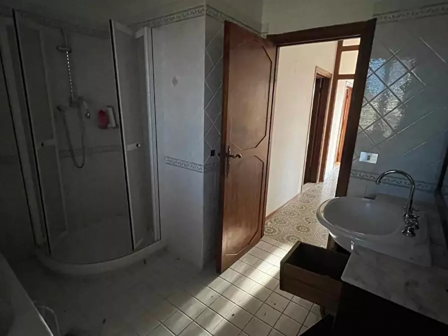 Immagine 27 di Villa in vendita  a Ponsacco