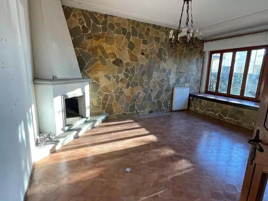 Immagine 16 di Villa in vendita  a Ponsacco