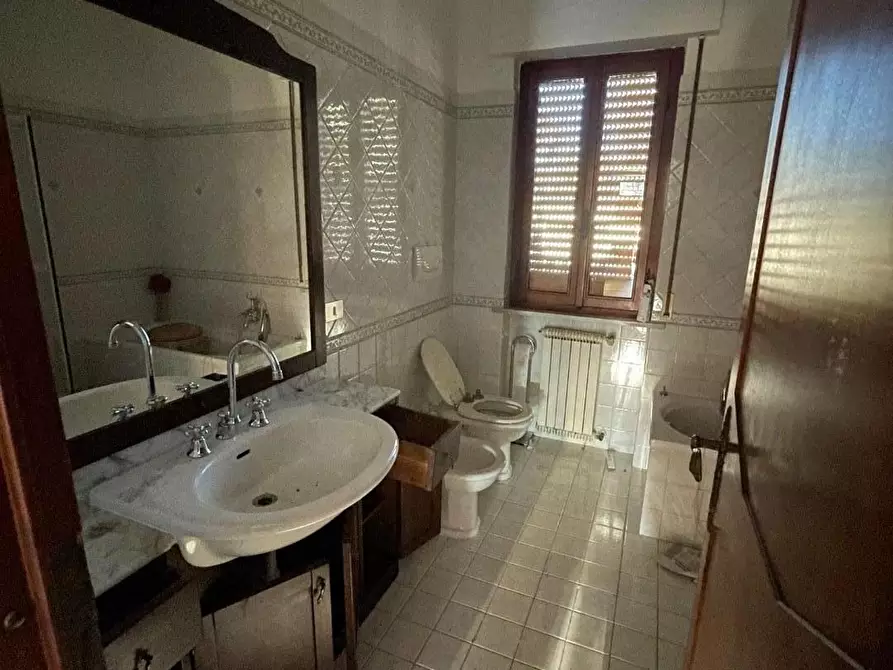 Immagine 26 di Villa in vendita  a Ponsacco