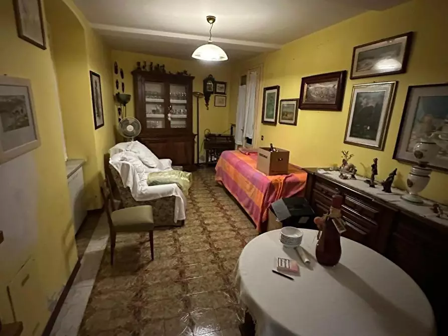 Immagine 2 di Terratetto in vendita  a Massa