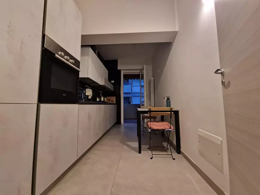 Immagine 4 di Appartamento in vendita  a Carrara