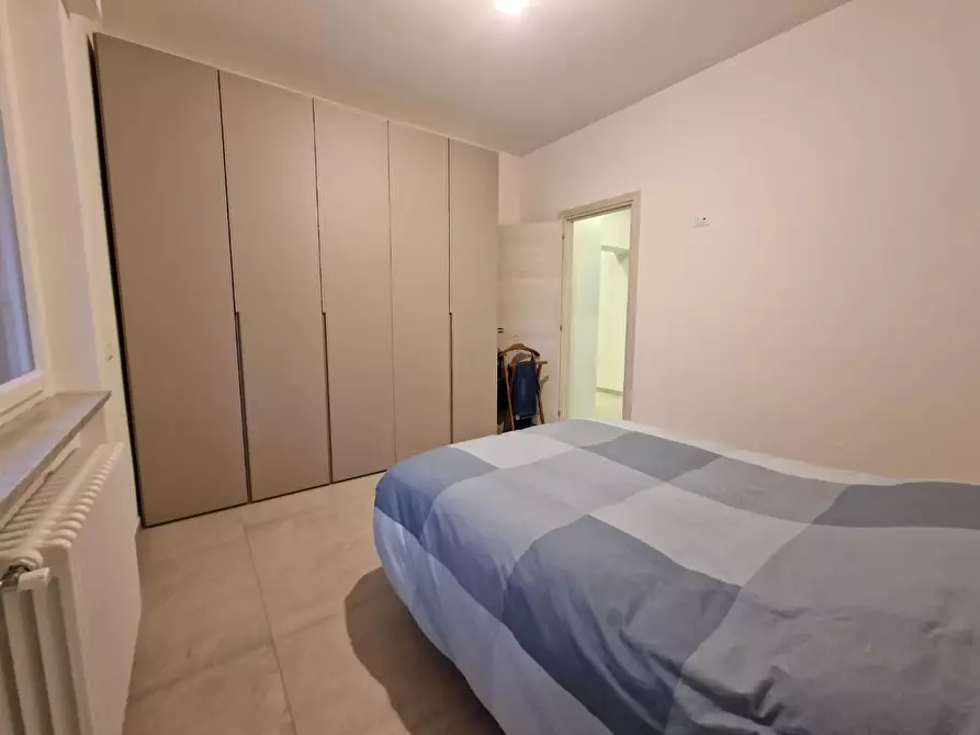 Immagine 16 di Appartamento in vendita  a Carrara