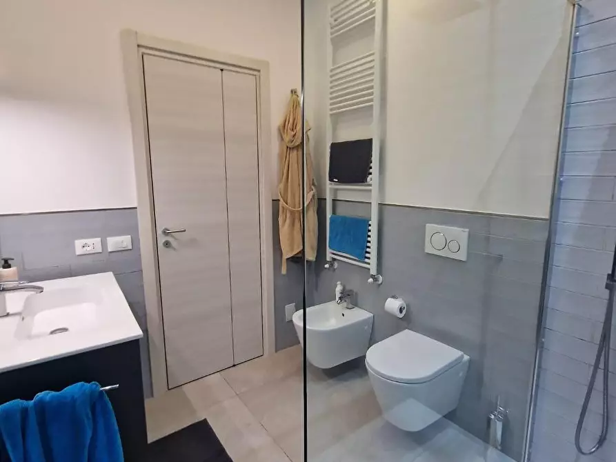 Immagine 14 di Appartamento in vendita  a Carrara