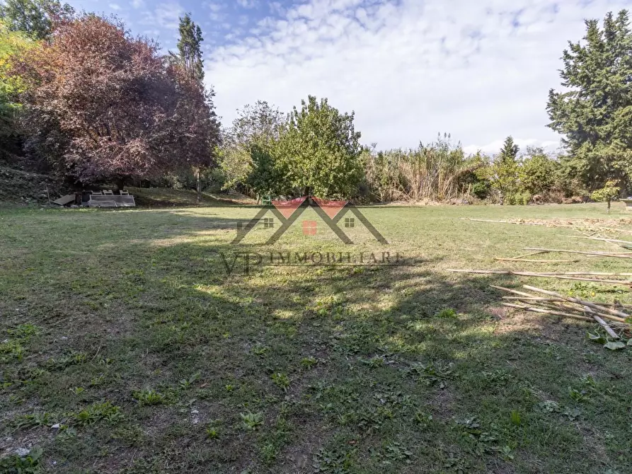 Immagine 9 di Terreno residenziale in vendita  a Pomarance