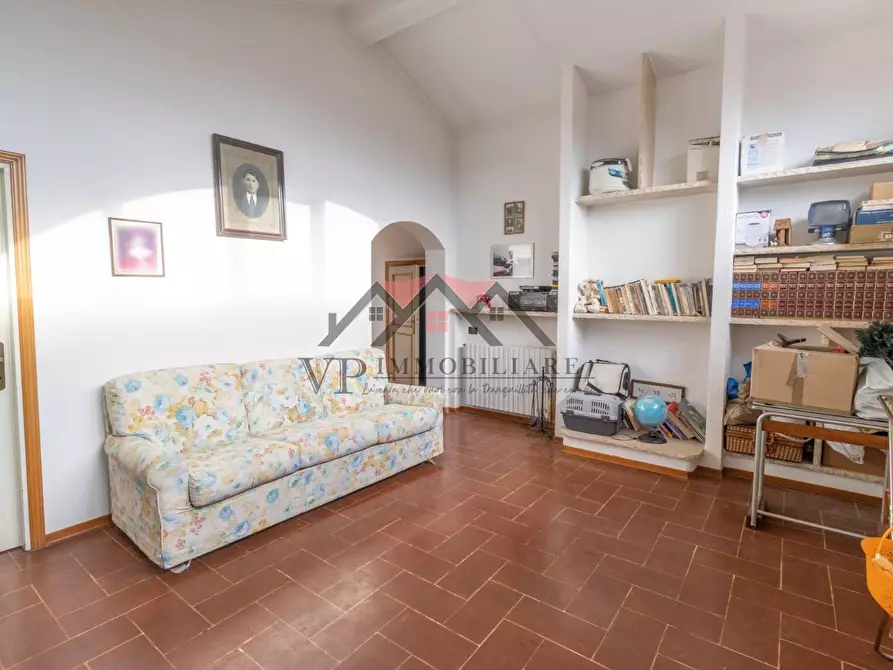 Immagine 10 di Appartamento in vendita  a Pomarance