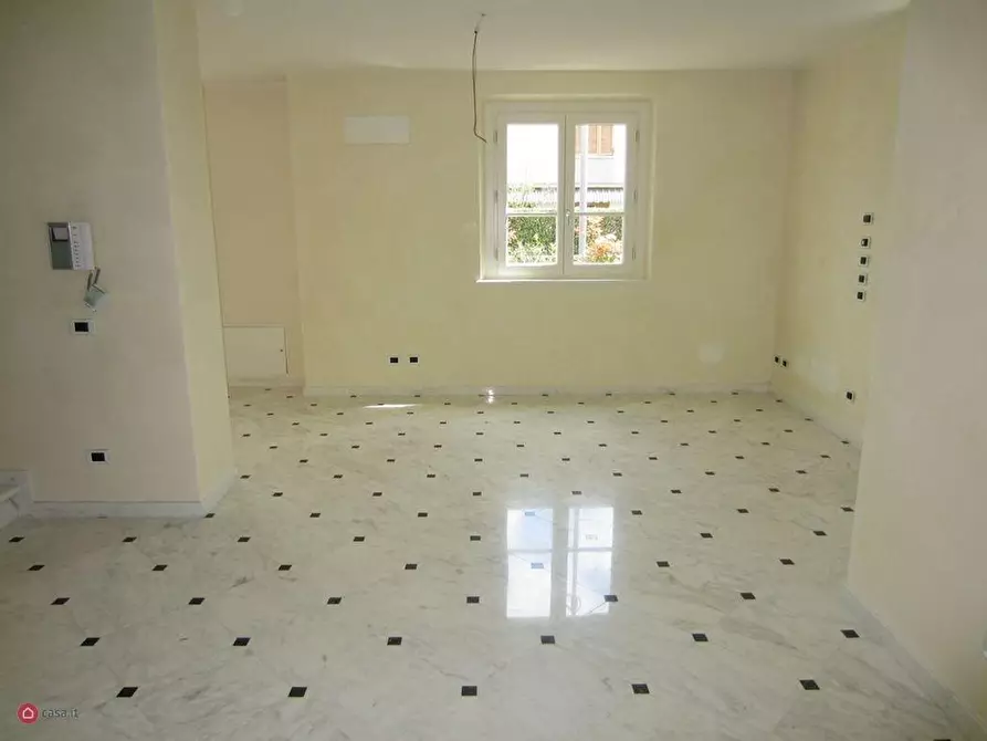 Immagine 10 di Casa bifamiliare in vendita  a Pietrasanta