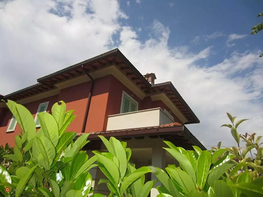Immagine 4 di Casa bifamiliare in vendita  a Pietrasanta