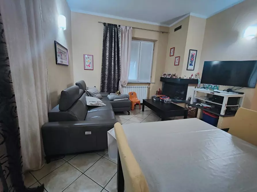 Immagine 5 di Appartamento in vendita  a Sarzana