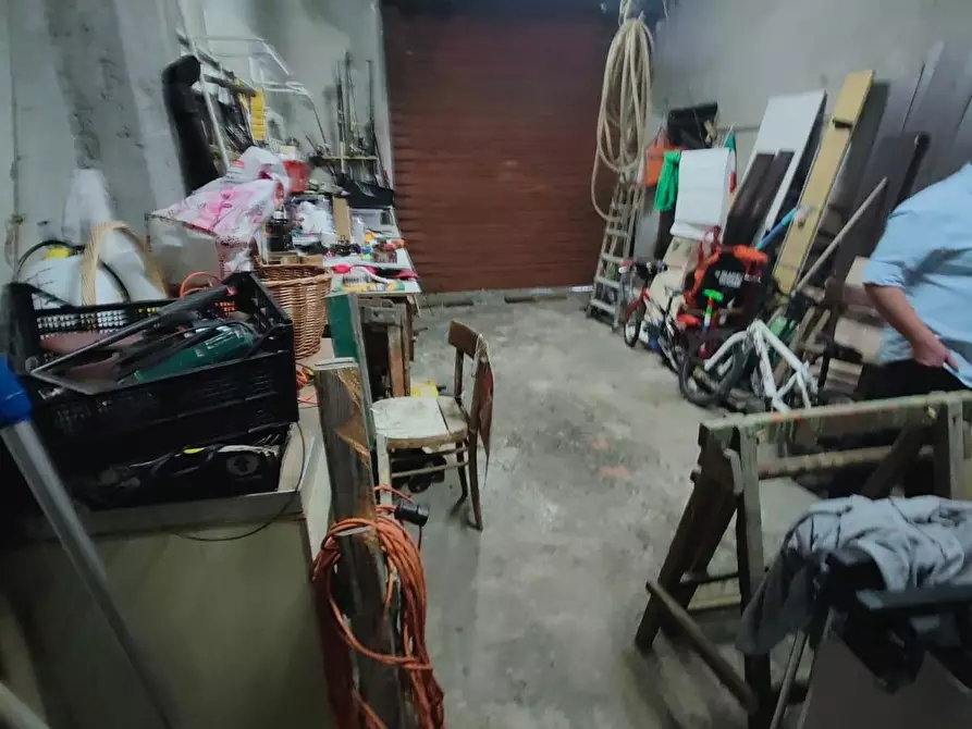 Immagine 16 di Appartamento in vendita  a Sarzana