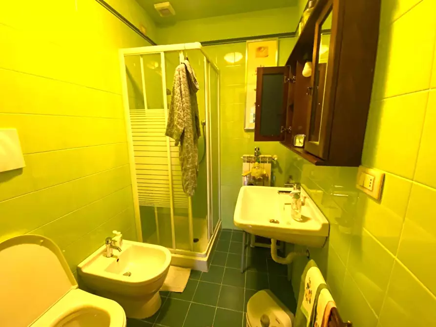 Immagine 8 di Appartamento in vendita  a Lucca