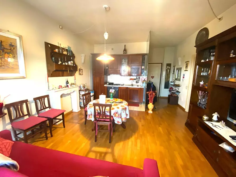 Immagine 28 di Appartamento in vendita  a Lucca