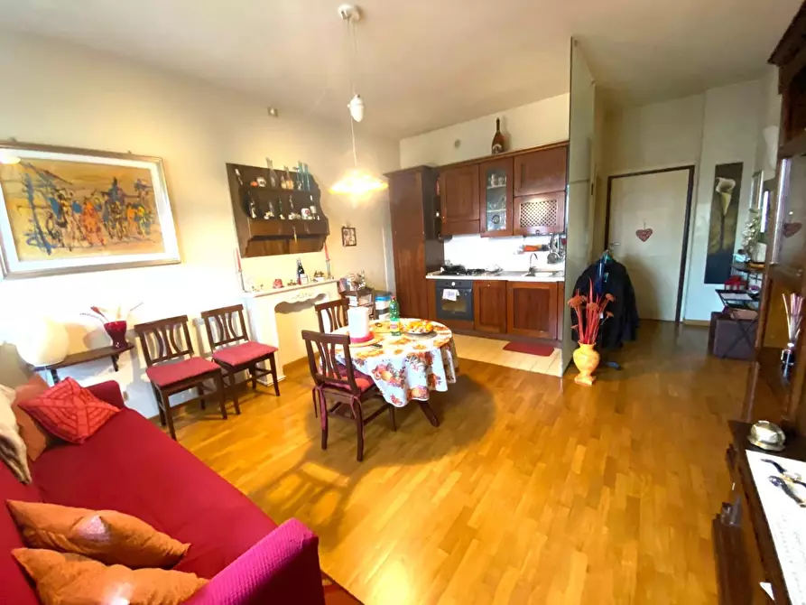 Immagine 29 di Appartamento in vendita  a Lucca