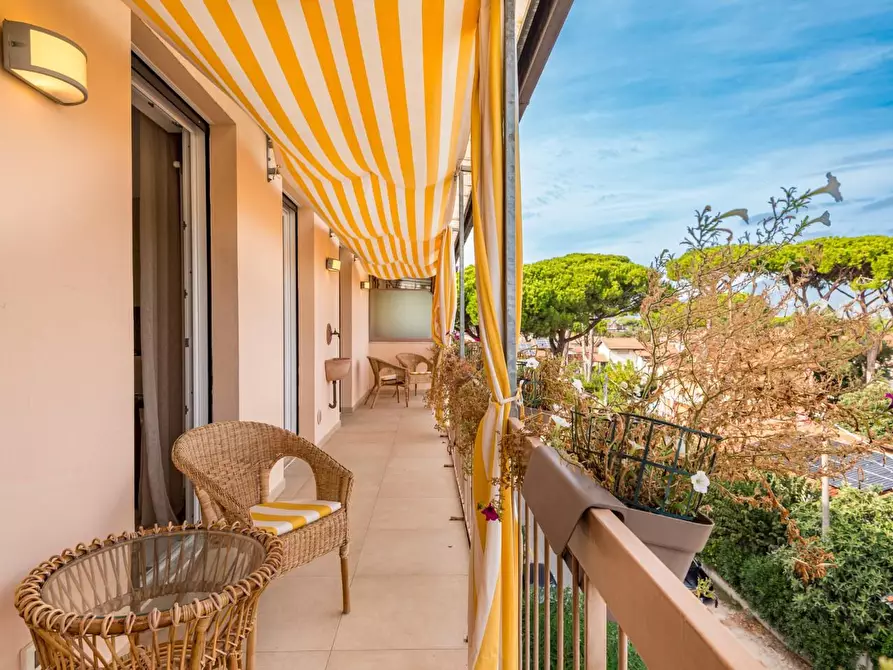 Immagine 8 di Mansarda in affitto  a Forte Dei Marmi