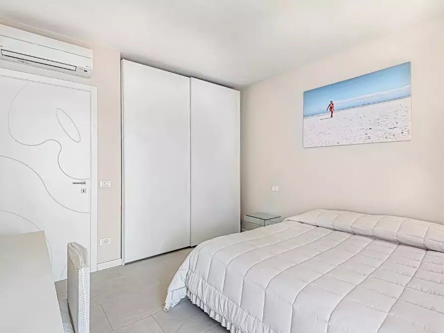 Immagine 23 di Mansarda in affitto  a Forte Dei Marmi