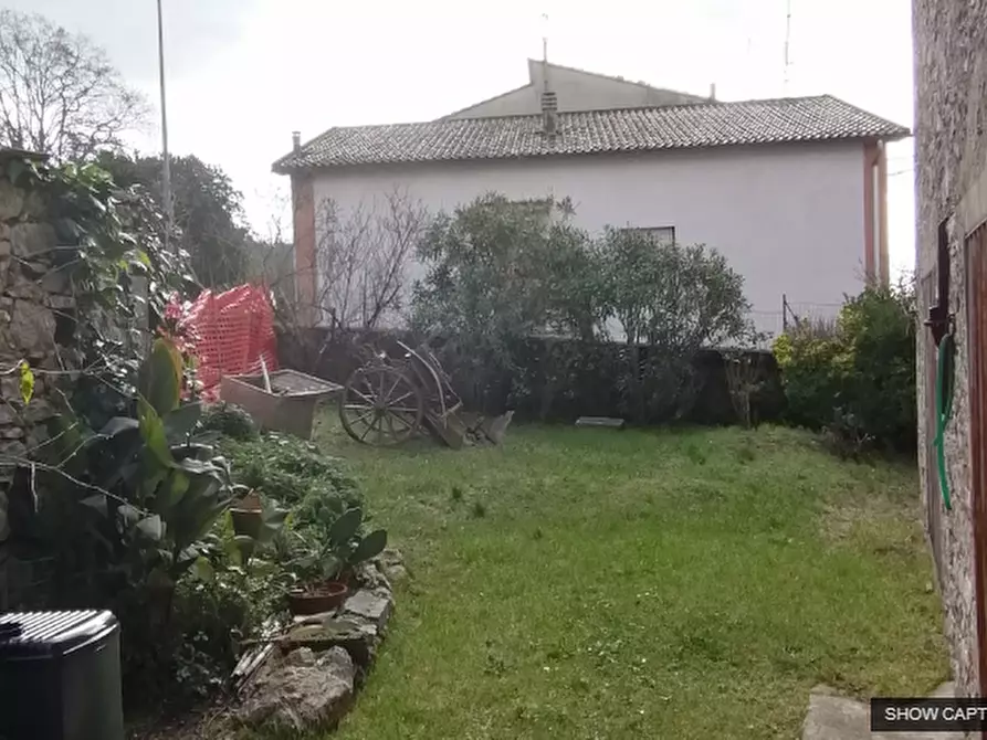 Immagine 20 di Appartamento in vendita  a Semproniano