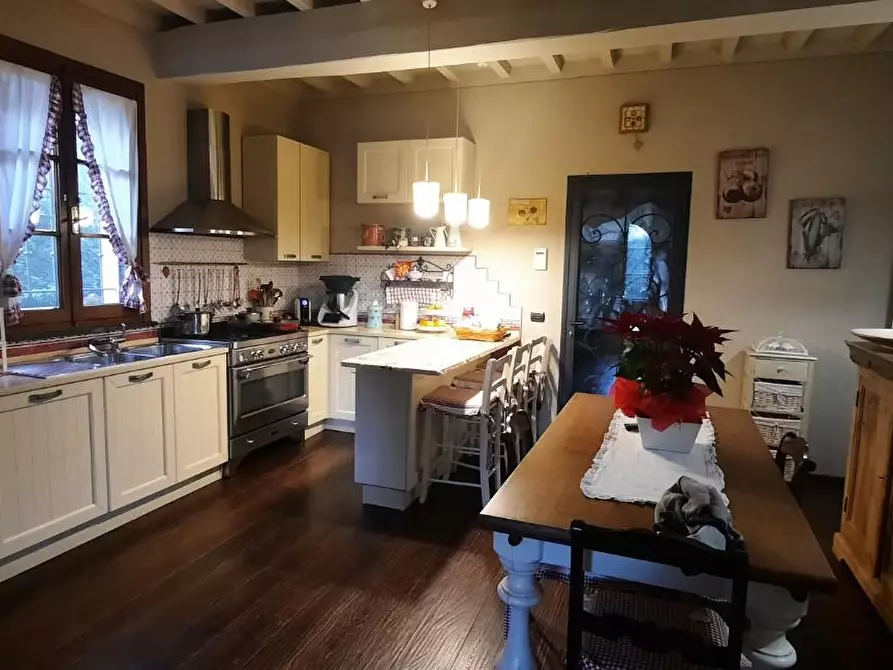 Immagine 10 di Casa indipendente in vendita  a Santa Croce Sull'arno