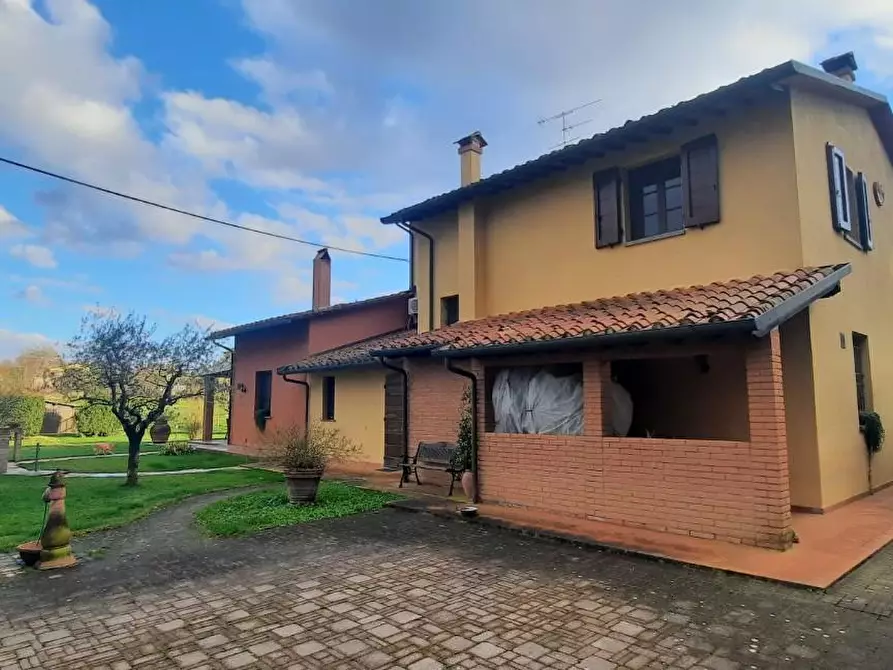Immagine 2 di Casa indipendente in vendita  a Santa Croce Sull'arno