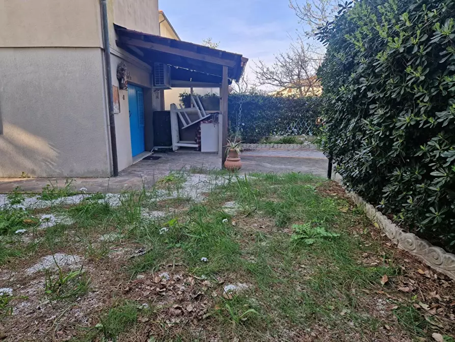 Immagine 1 di Appartamento in vendita  a Rosignano Marittimo