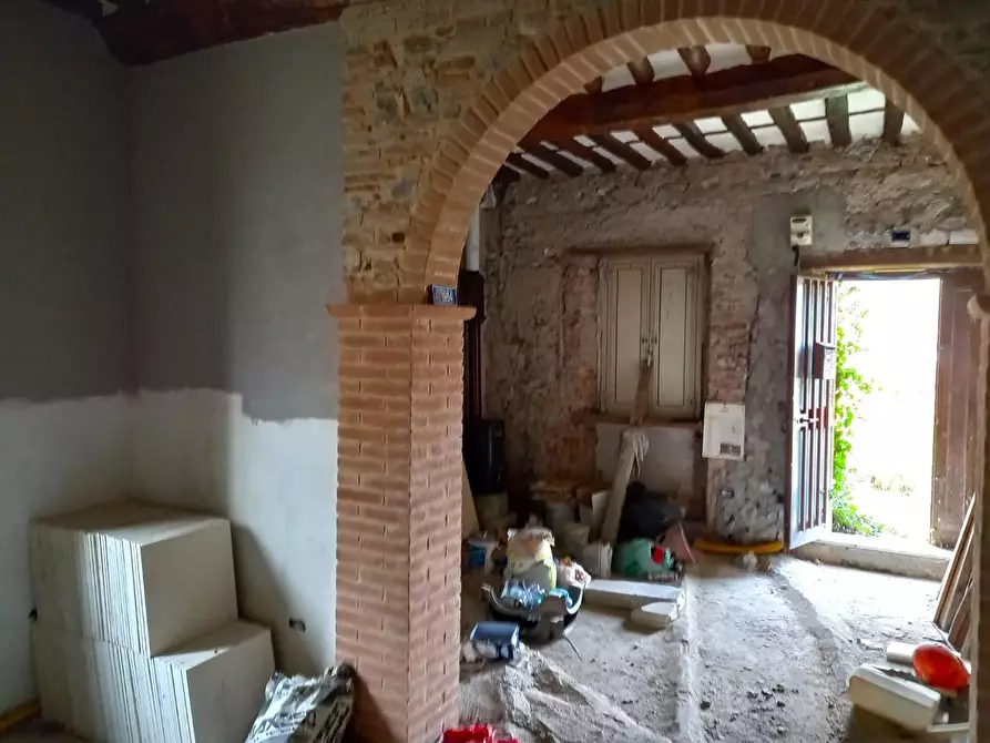 Immagine 2 di Terratetto in vendita  a Lucca