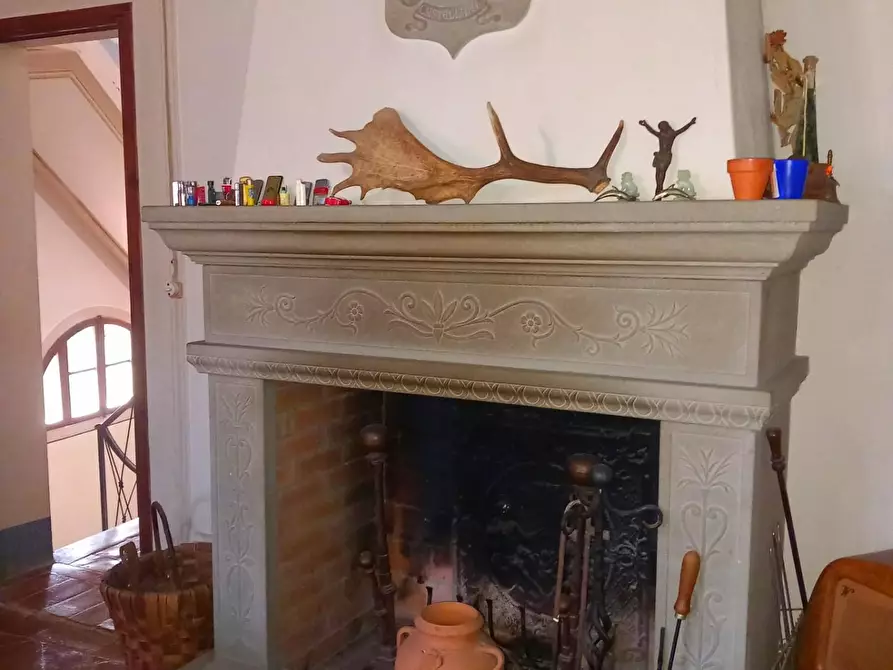 Immagine 40 di Palazzo in vendita  a Pisa