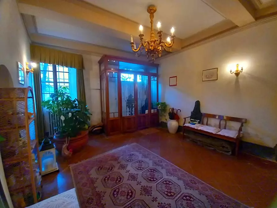 Immagine 41 di Palazzo in vendita  a Pisa