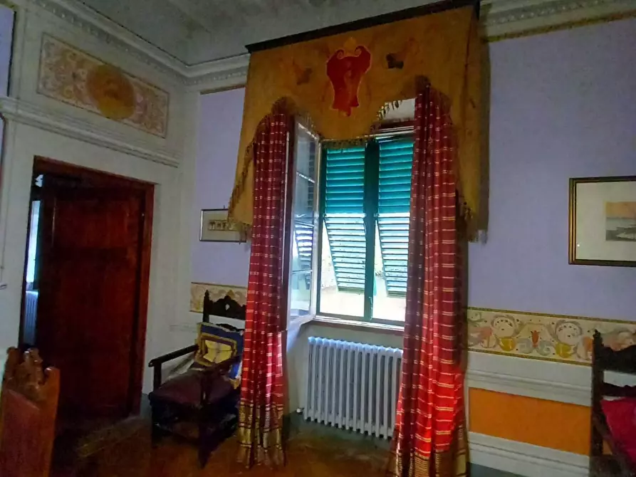 Immagine 34 di Palazzo in vendita  a Pisa