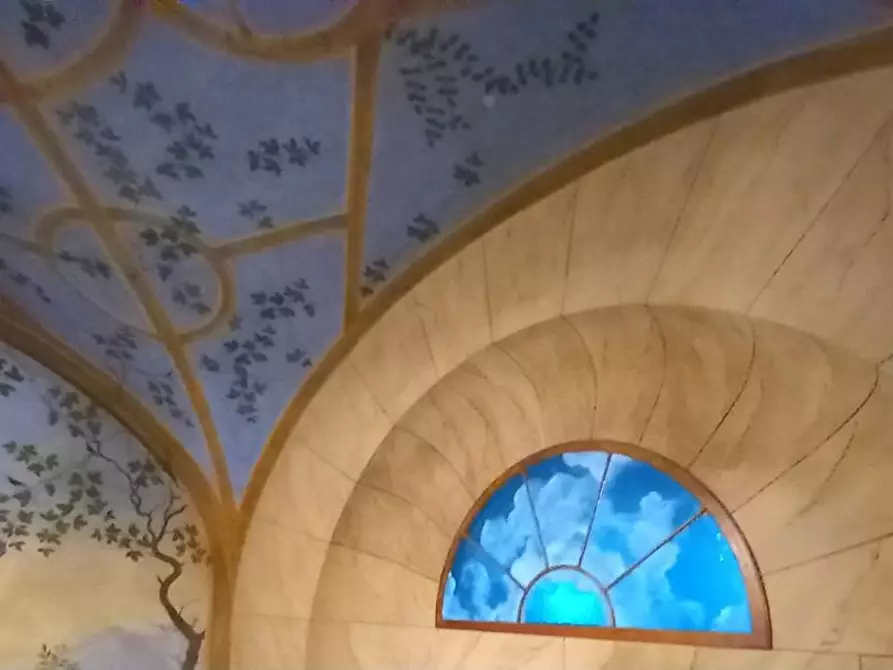 Immagine 9 di Palazzo in vendita  a Pisa