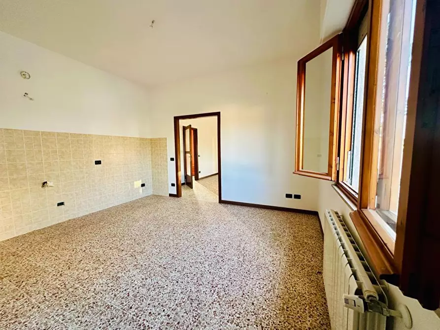 Immagine 5 di Appartamento in affitto  a Porcari