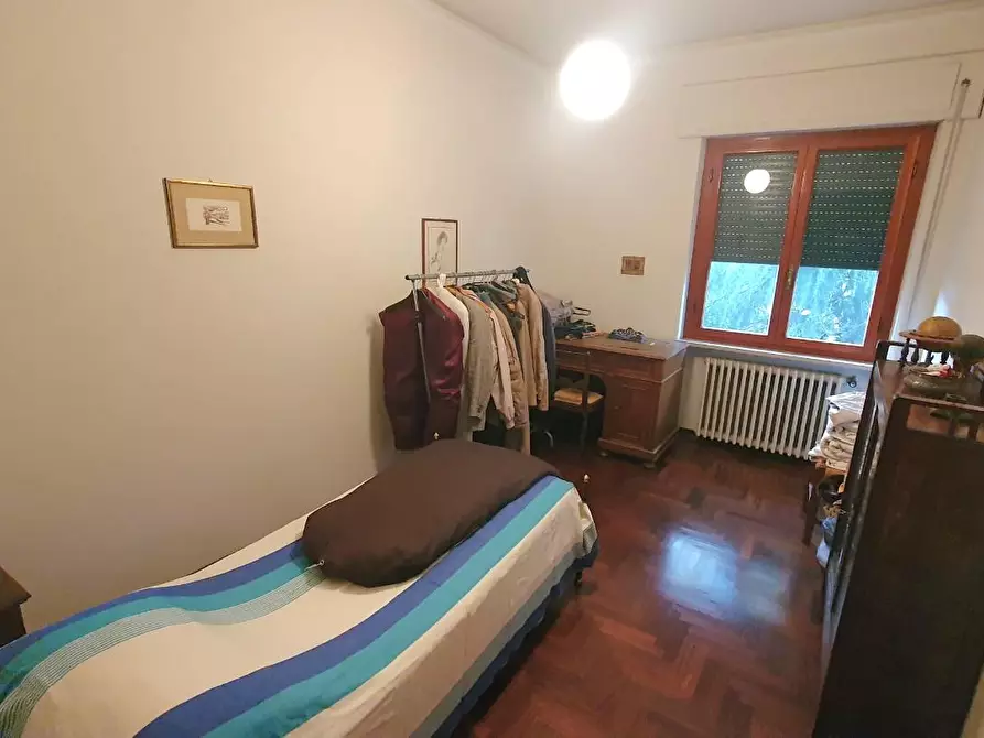 Immagine 23 di Villa in vendita  a Lucca