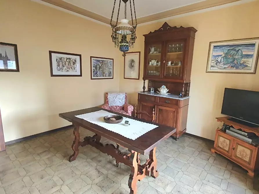 Immagine 14 di Villa in vendita  a Lucca